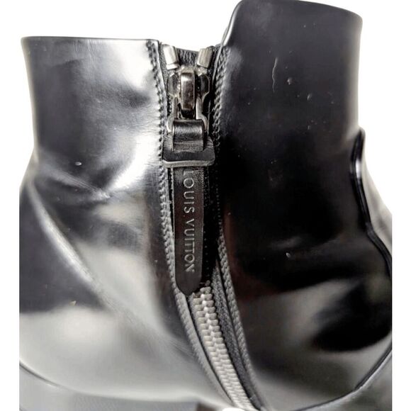LOUIS VUITTON Minister Black Leather Chelsea Boot Size 11 - Picture 11 of 13